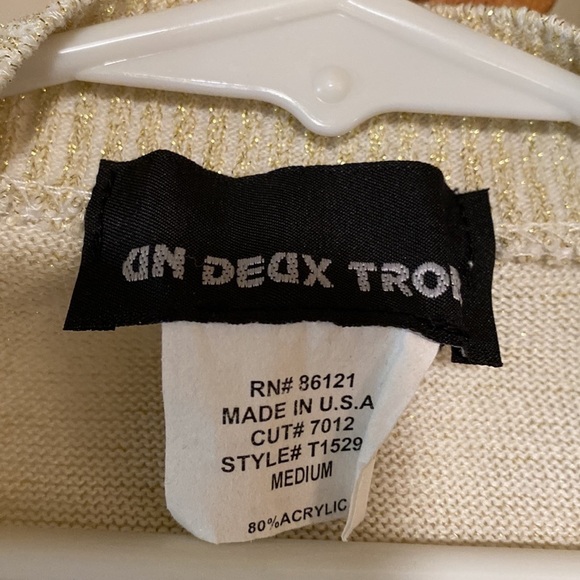 Girls Long Sleeved Shrug - Picture 3 of 4